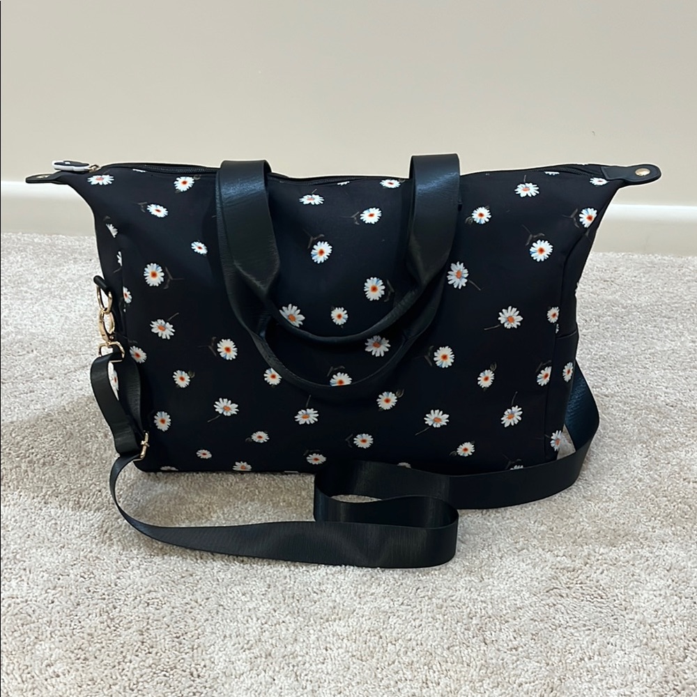 Alice+Olivia Daisy 🌼 Weekender